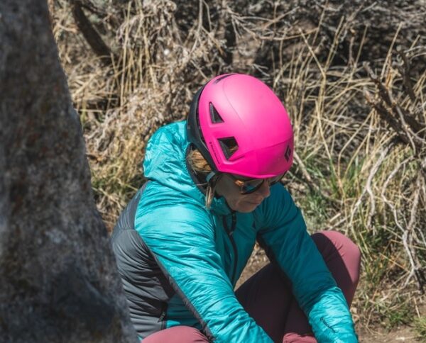 Black Diamond Capitan頭盔 星空藍 / 攀岩 獨木舟 溯溪 Helmet 安全帽 / BD6202219296