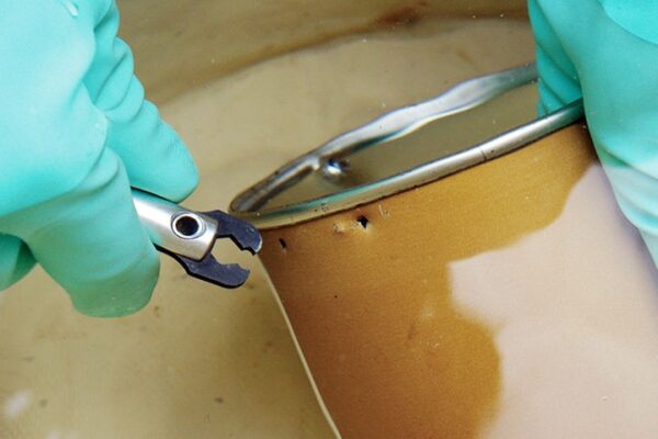 Snow Peak 瓦斯罐開孔器 / SP Kuwagata 洩光殘存的瓦斯 / UG-027