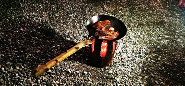 OHO 野炊碳鋼鍋 10吋 / Bushcraft 野炊鍋 平底鍋 / 野營 野鍋參考 / 62SSB10